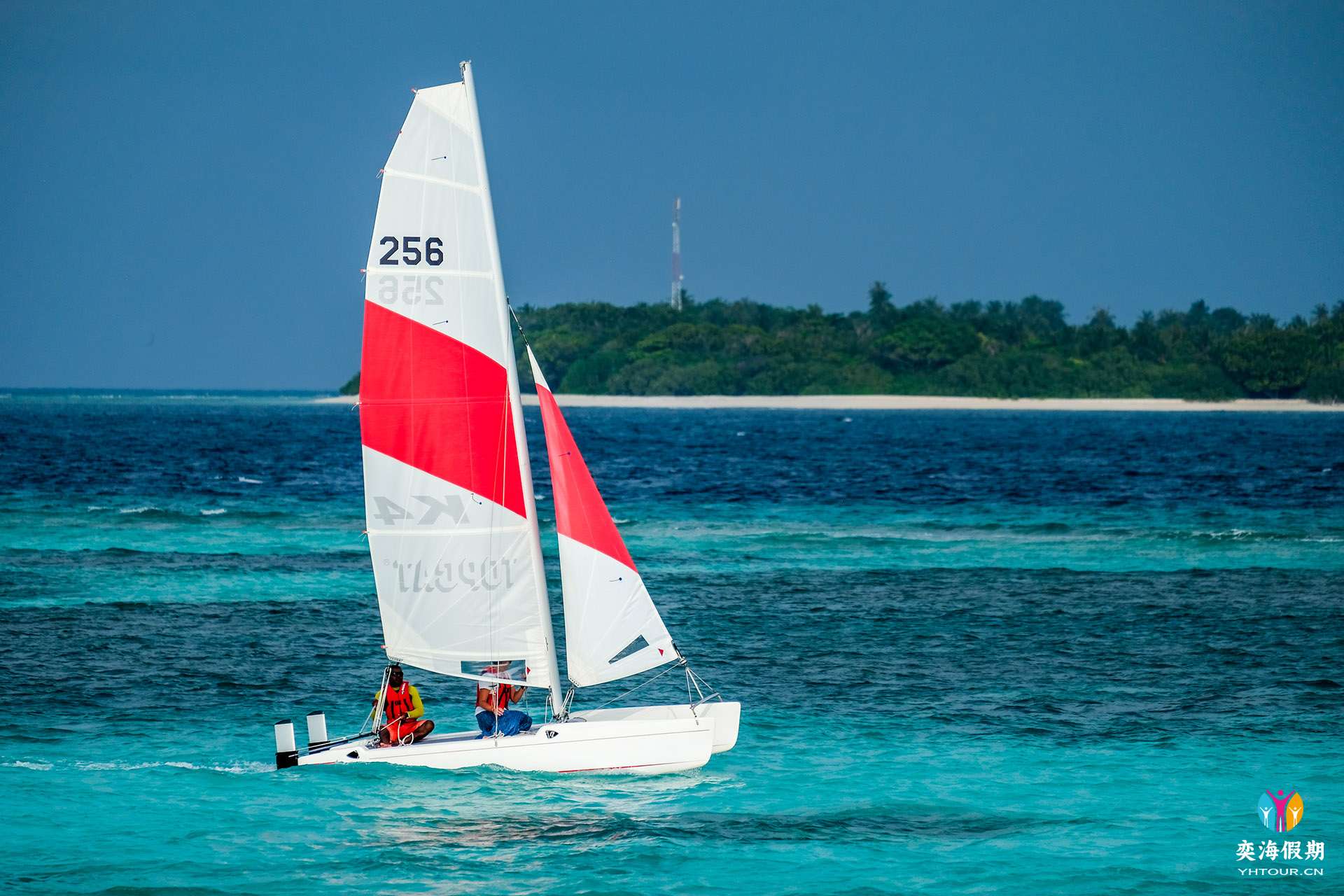 NM_Catamaran 01.jpg