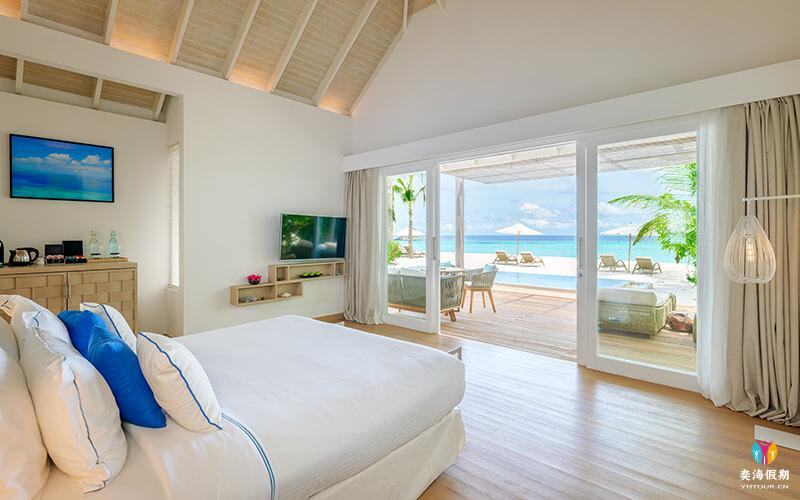 Two-Bedroom Family Beach Villa With Pooll_5.jpg