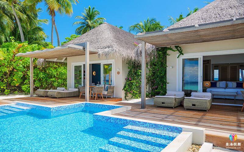 Two-Bedroom Family Beach Villa With Pool_2.jpg