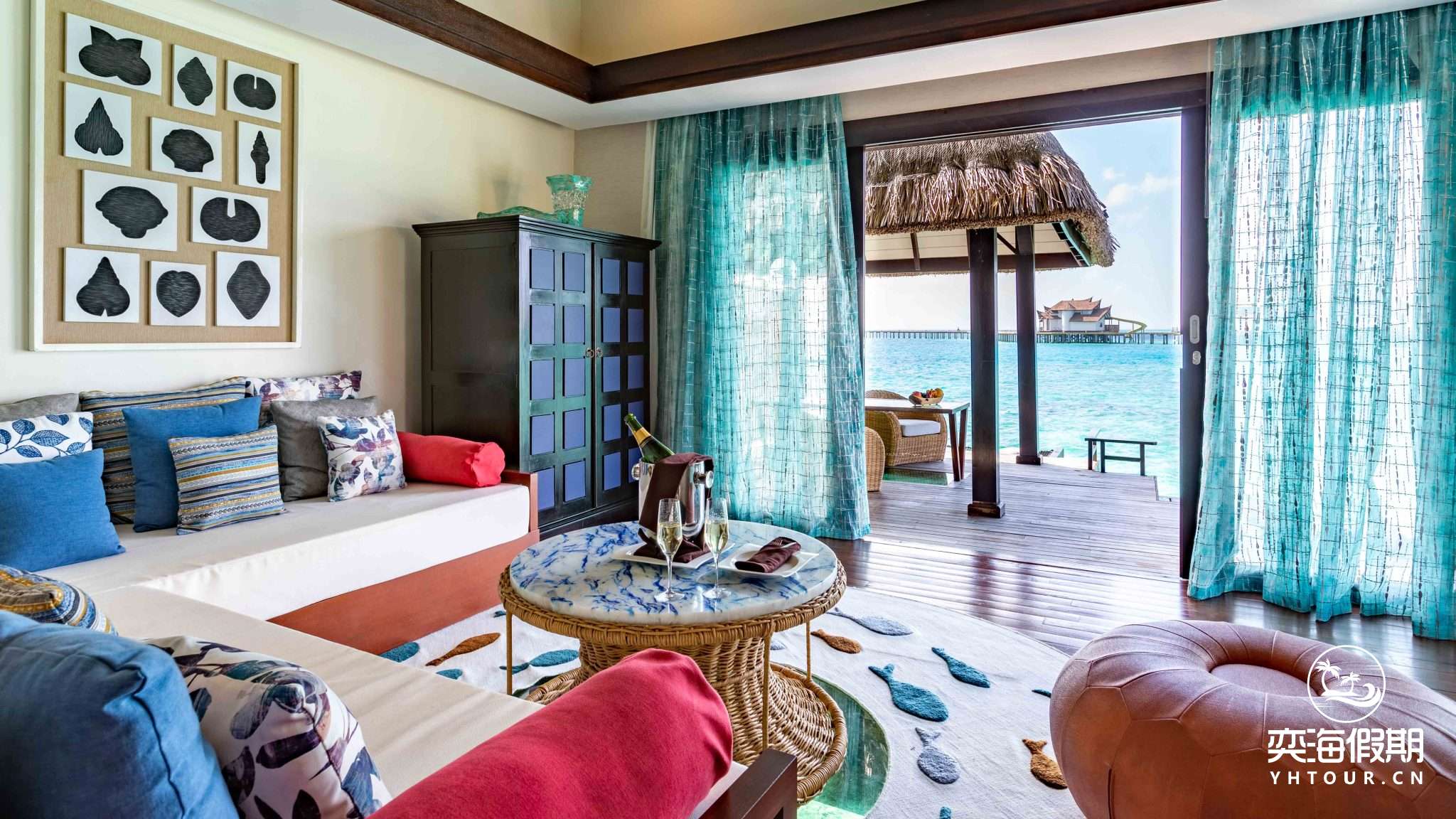 Ocean Pool Suites with Slides4.jpg
