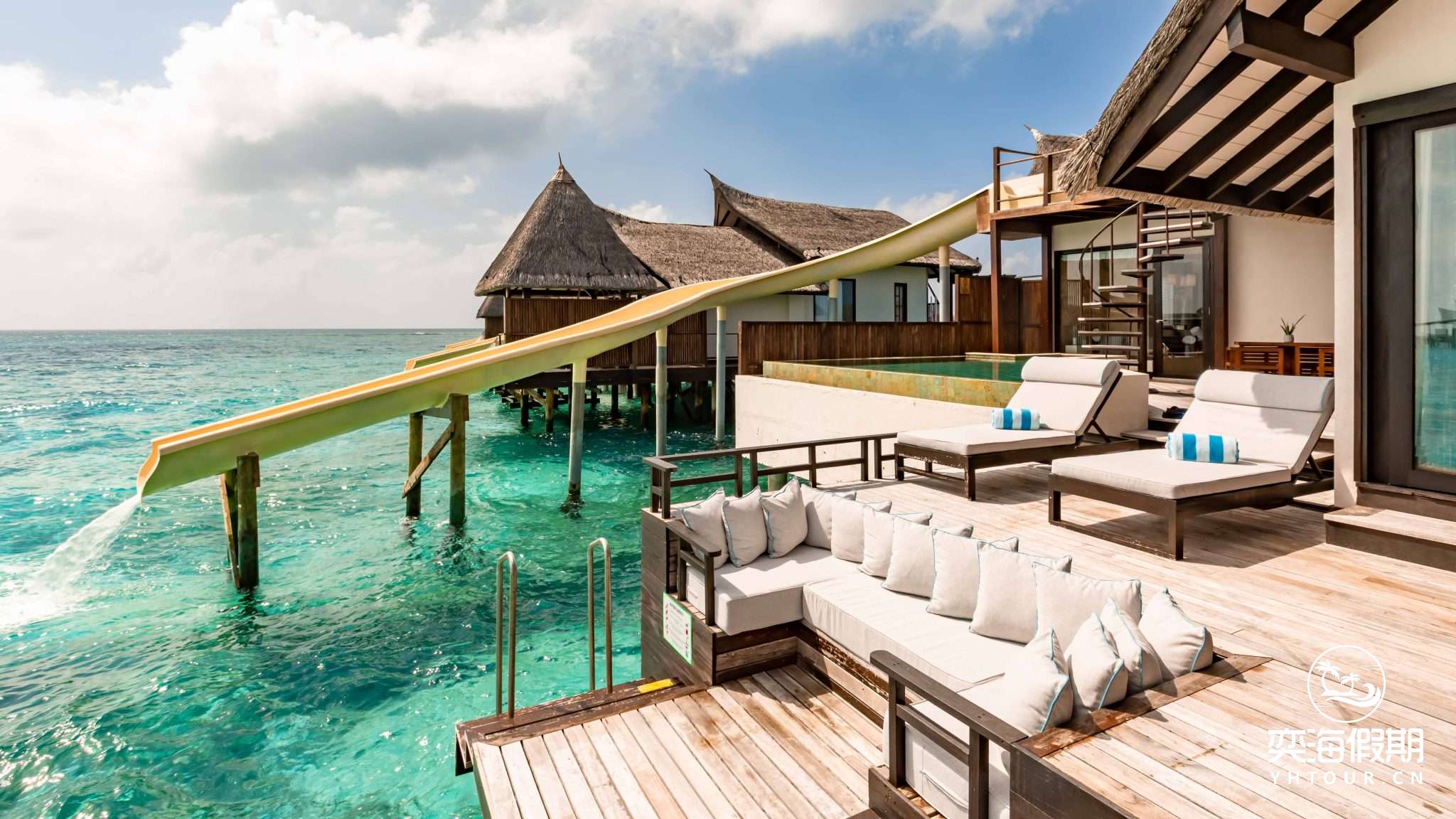 Ocean Pool Suites with Slides7.jpg