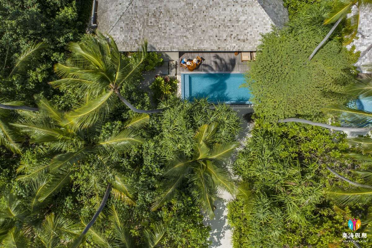 Deluxe Beach Pool Villa (1).jpg