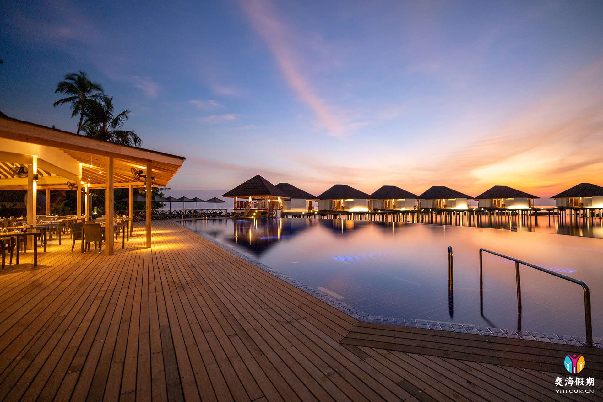 Elaidhoo Maldives by Cinnamon Malamathi Restaurant _ pool View 02.jpg