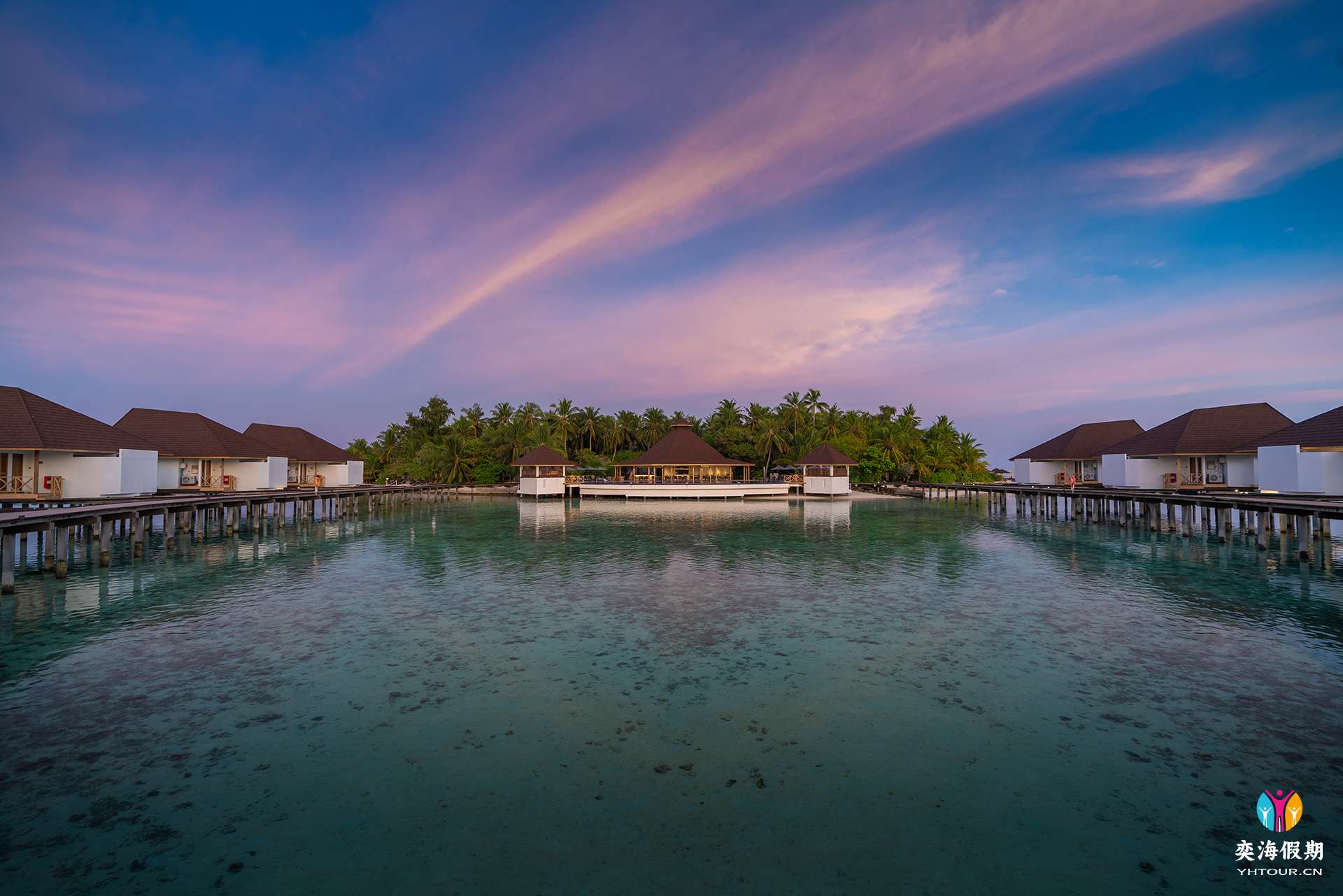 Elaidhoo Maldives by Cinnamon Malamathi Restaurant _ pool View 01.jpg