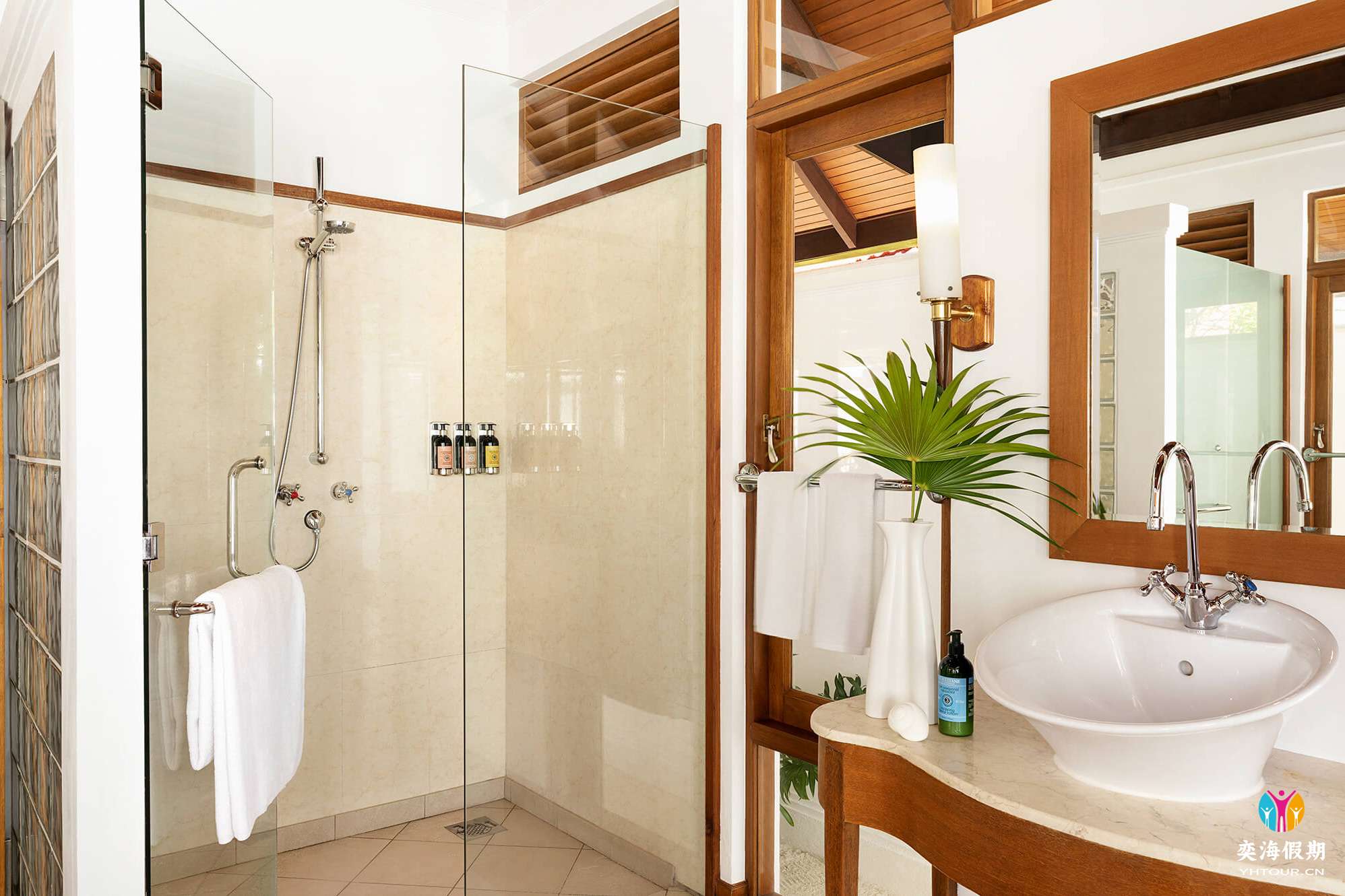 Beach Villa6.jpg
