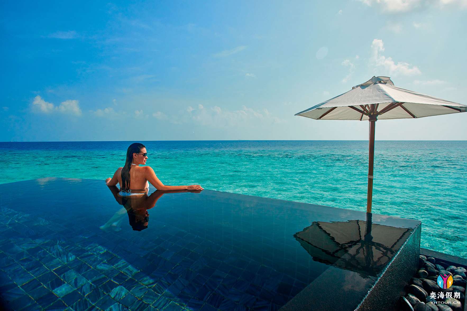 Halaveli-Maldives-2016-Water-Villa-Lifestyle-07.jpg