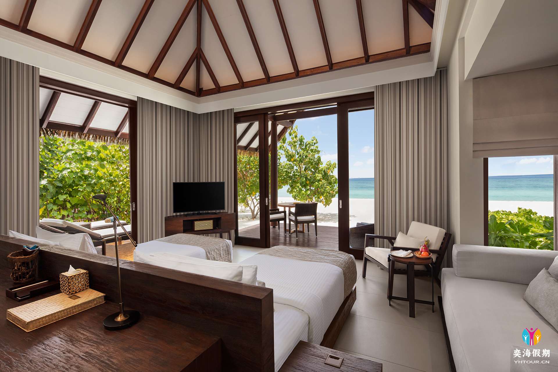 Family Beach Villa-3.JPG