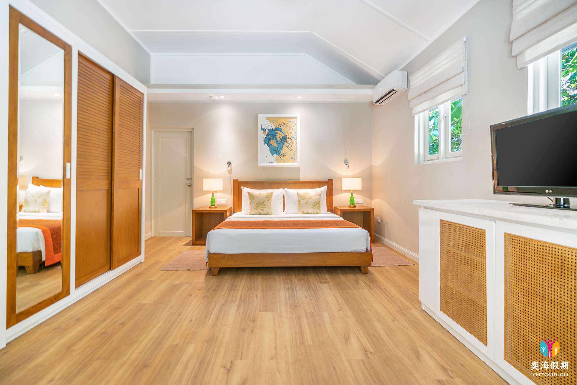 STANDARD ROOM.jpg