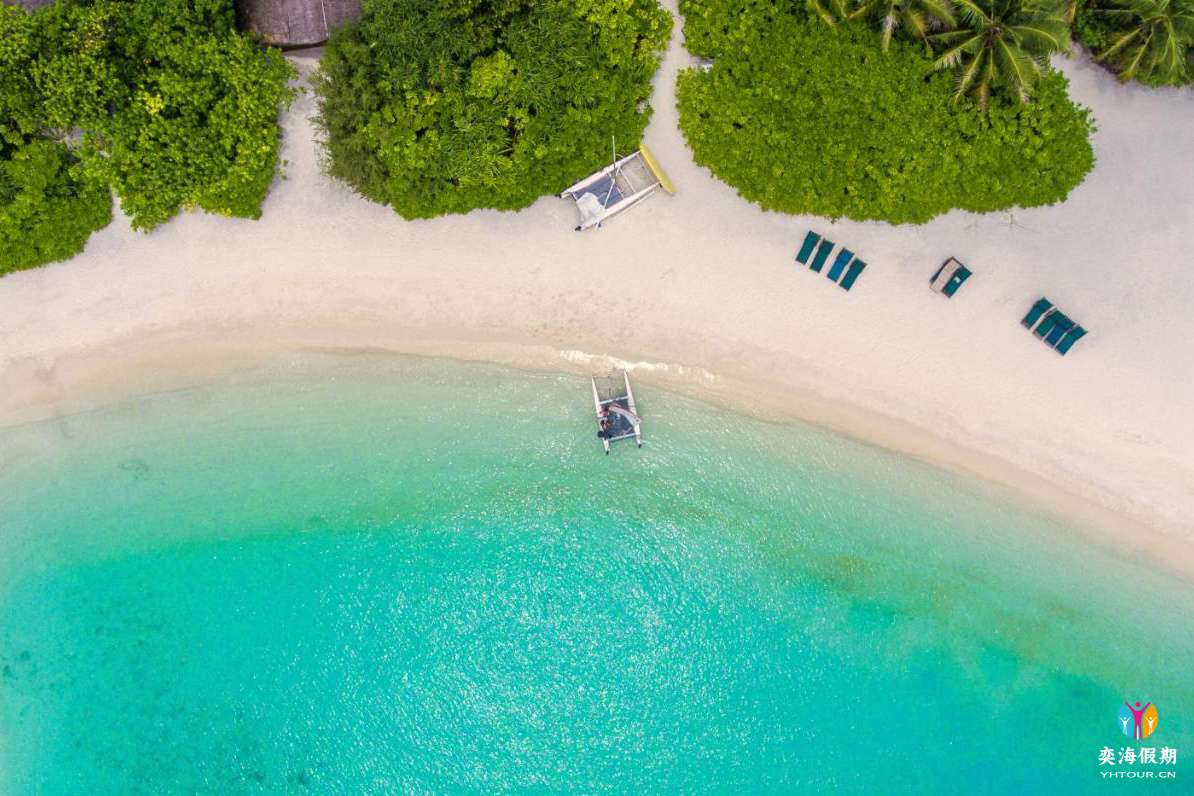 Makunudu Island Resort9.jpg