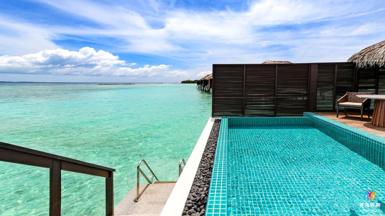 Water Villas2.jpg