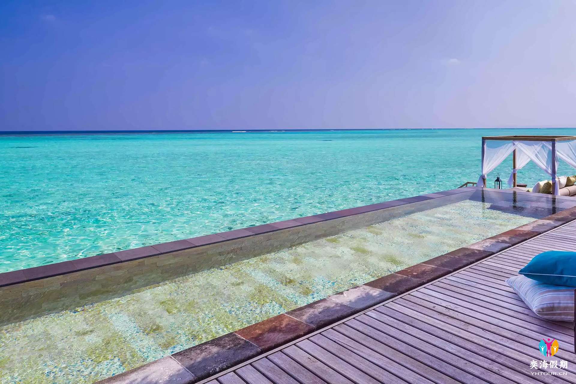 Grand Water Villa With Pool.webp.jpg
