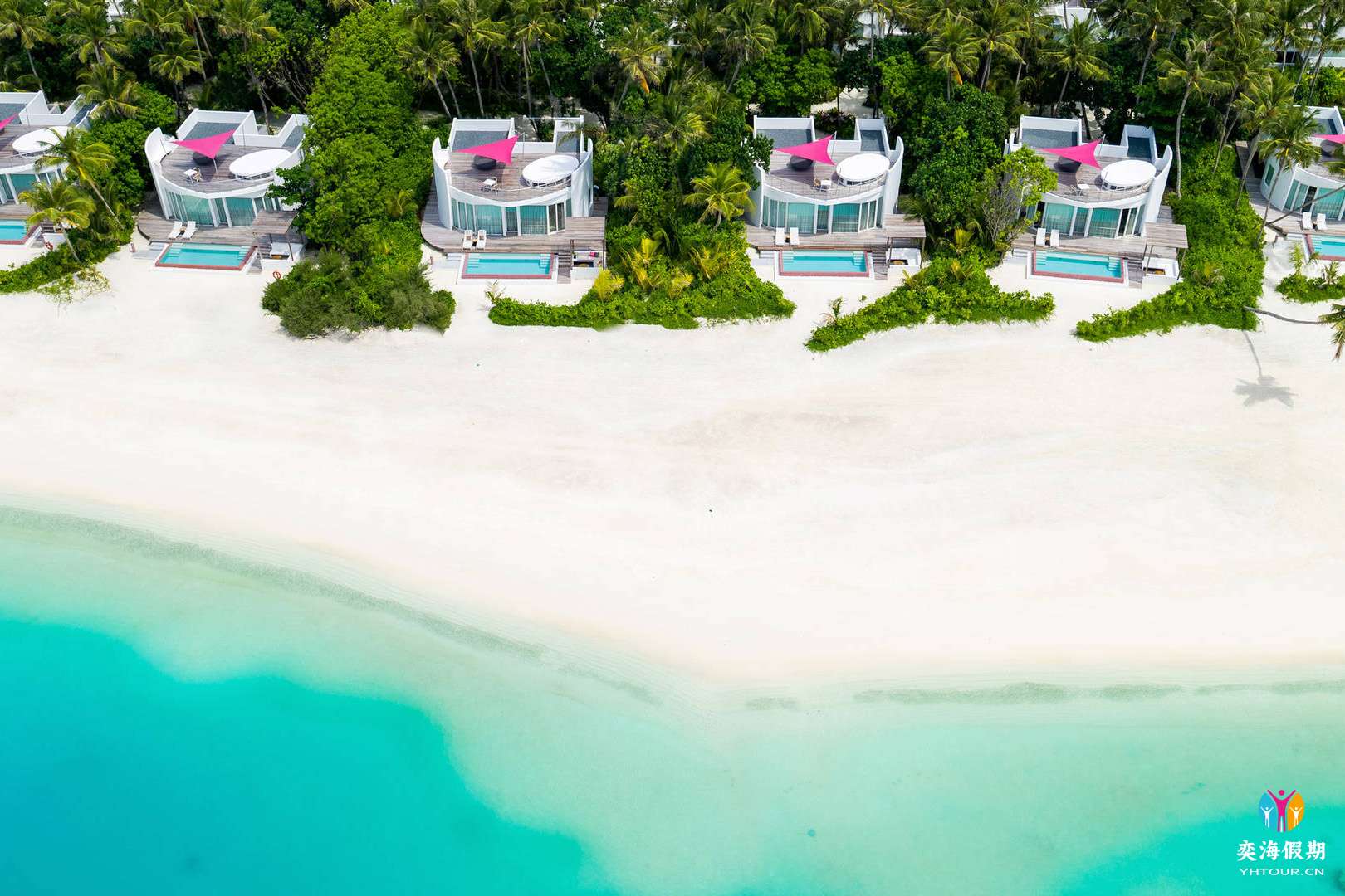 Beach Villa with Pool3.jpg