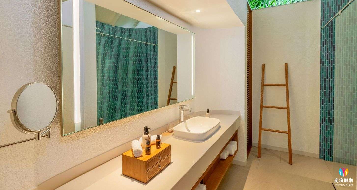 2BR Family Beach Villa with Pool (4).jpg