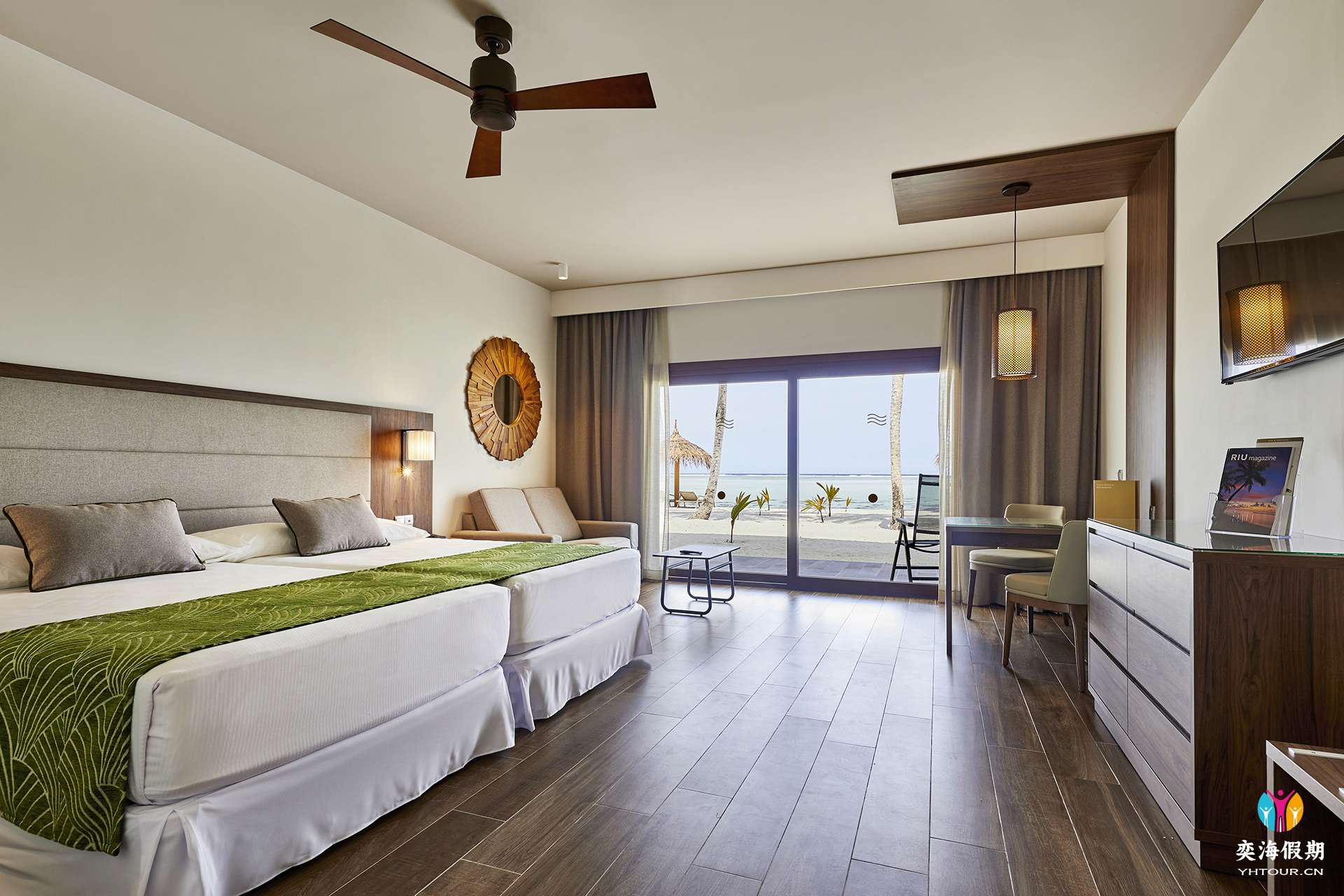 XMV_19_038 - Beach junior suite.jpg