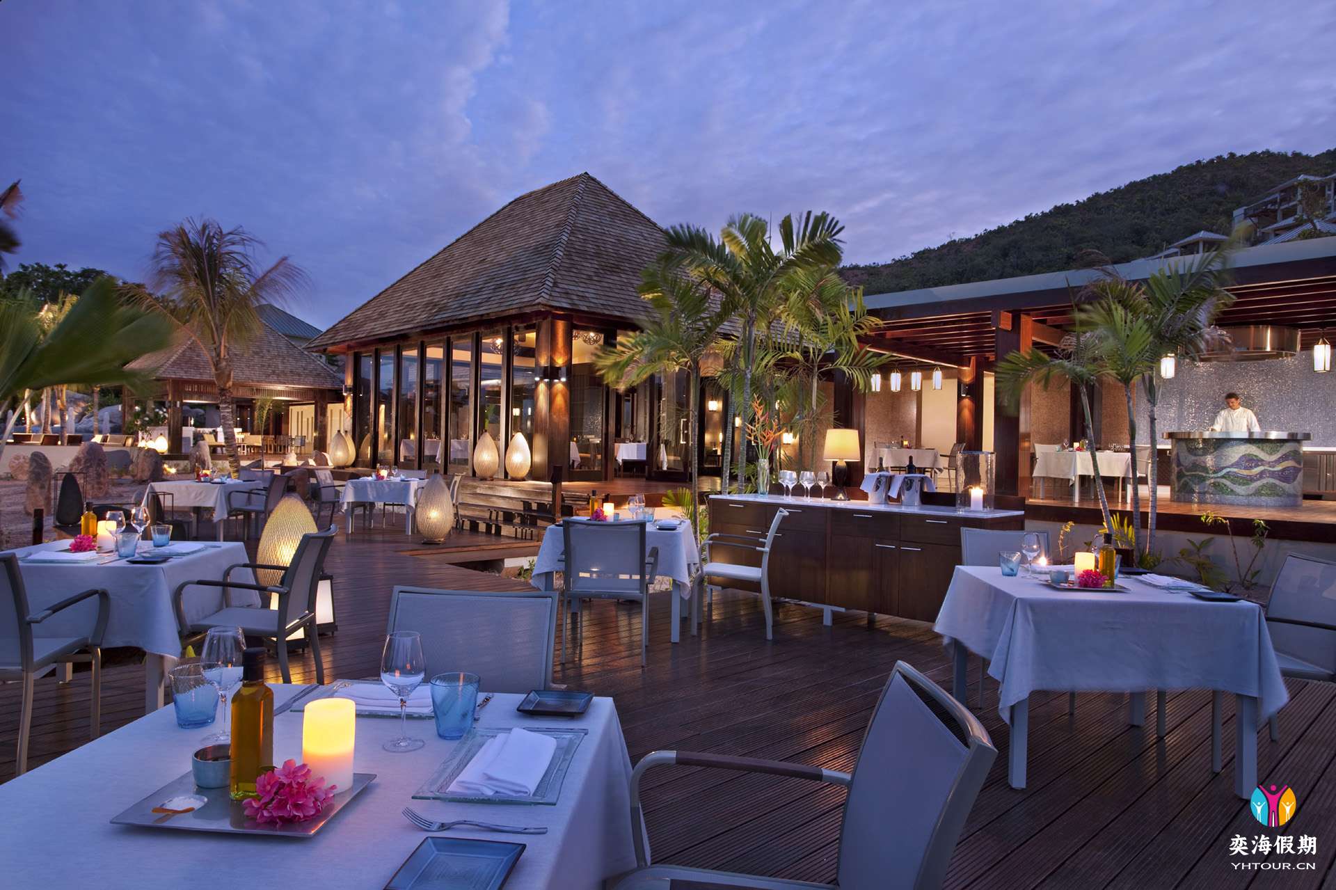 RAF - Curieuse Restaurant.JPG