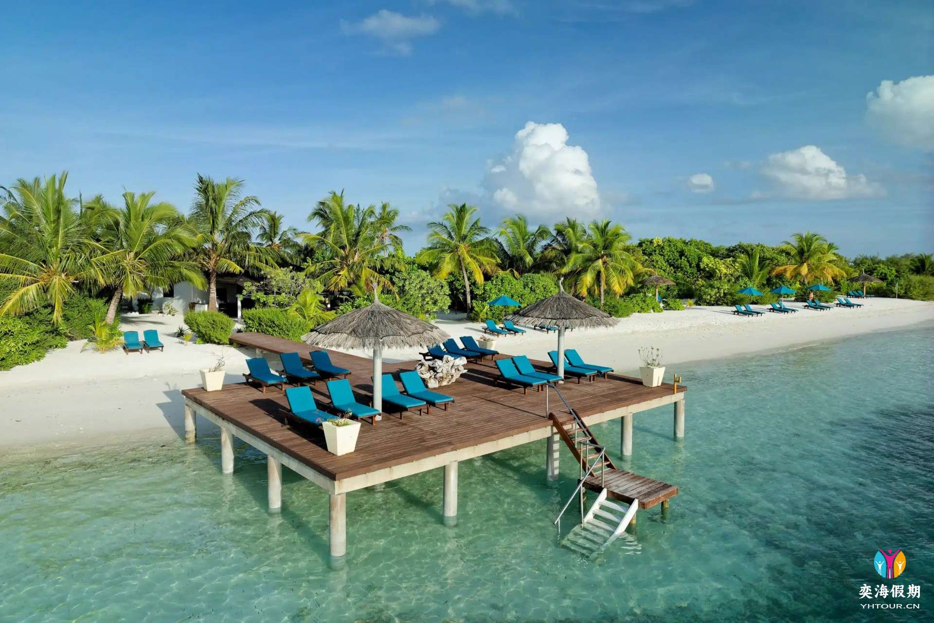 Beach Bar3.jpg