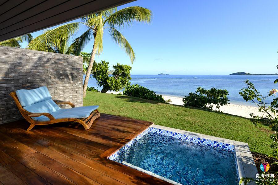 Beachfront Retreat 4.jpg