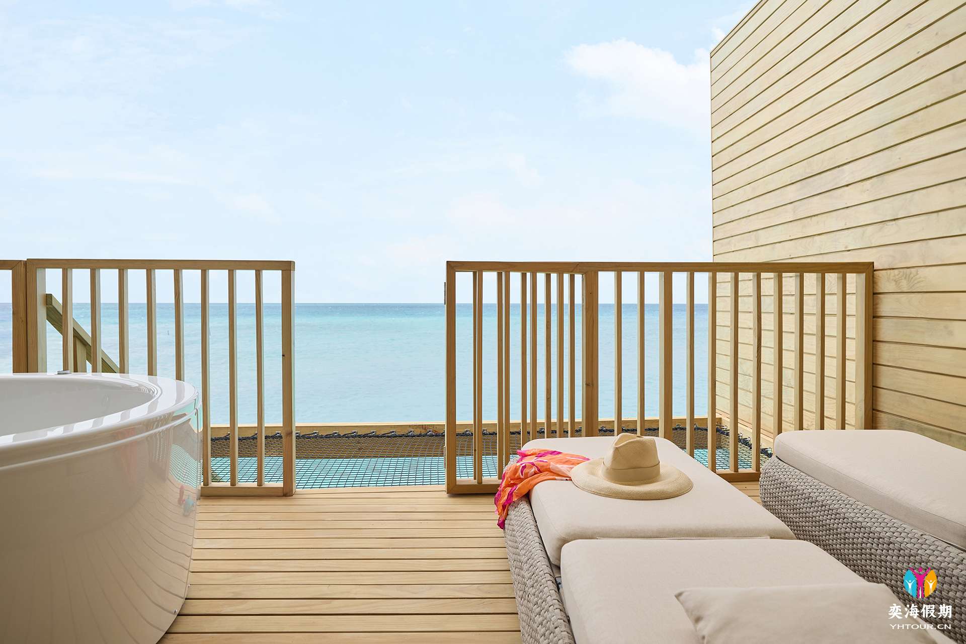 Mirage Overwater Villa with Jacuzzi3.jpg