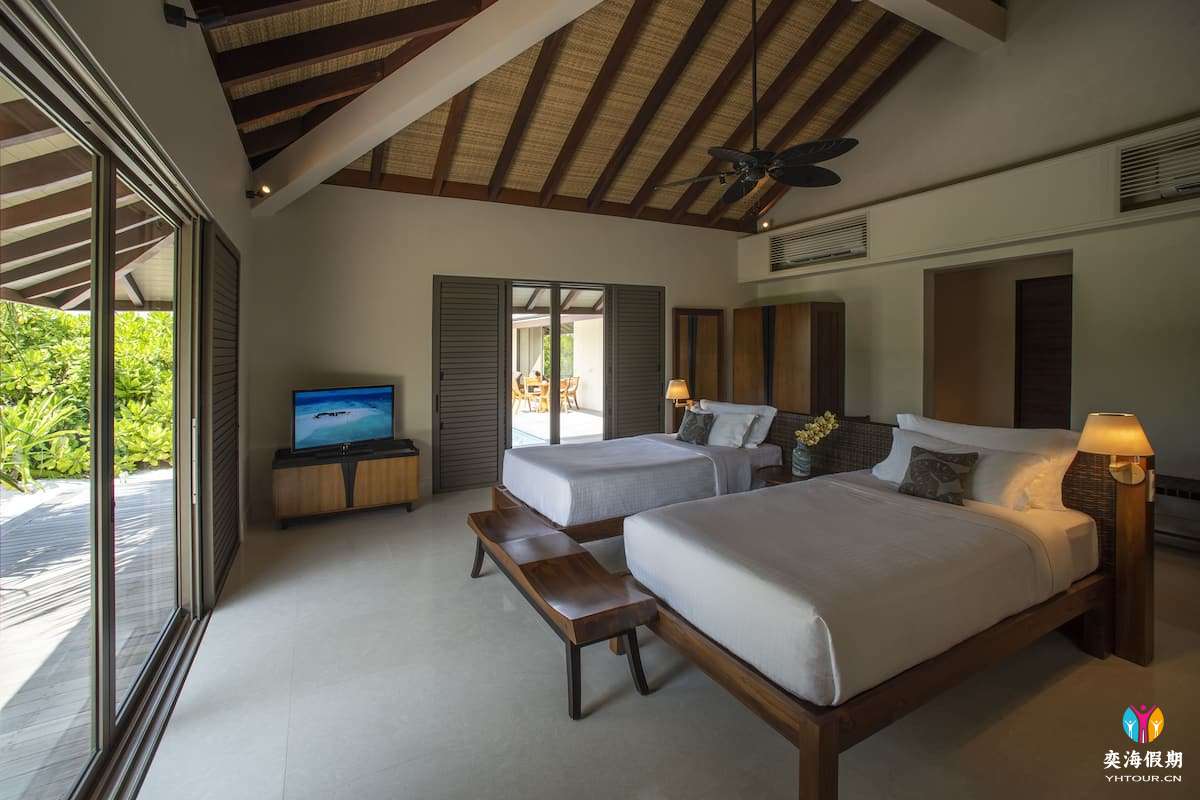 2 Bedroom Beach Pool Villa (1).jpg