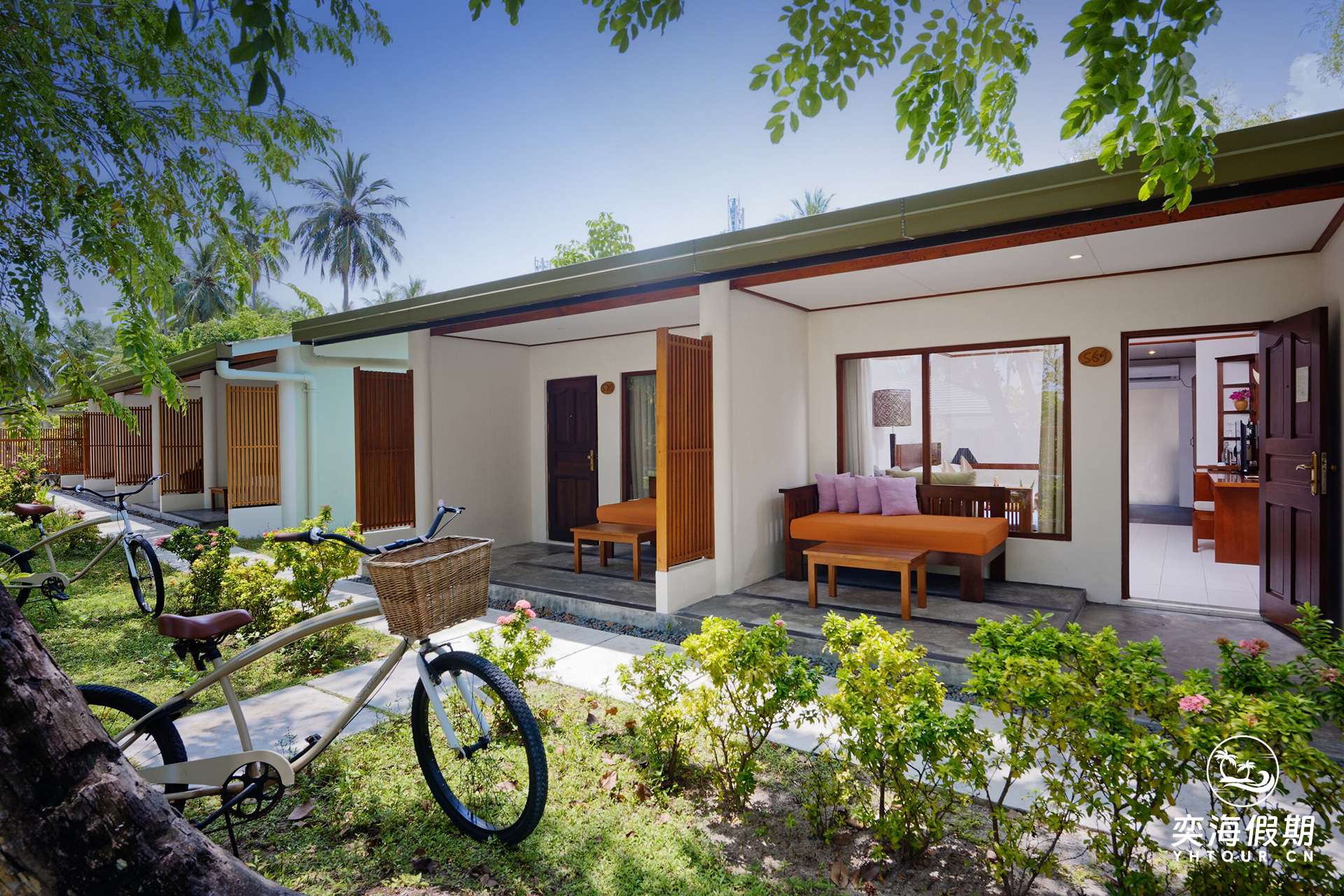 Villa Park - Sun Villa - Exterior - Large.jpg