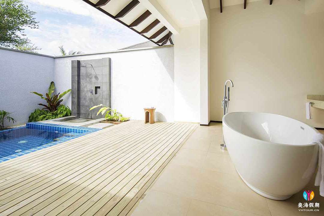 Garden Pool Bungalow (3).jpg