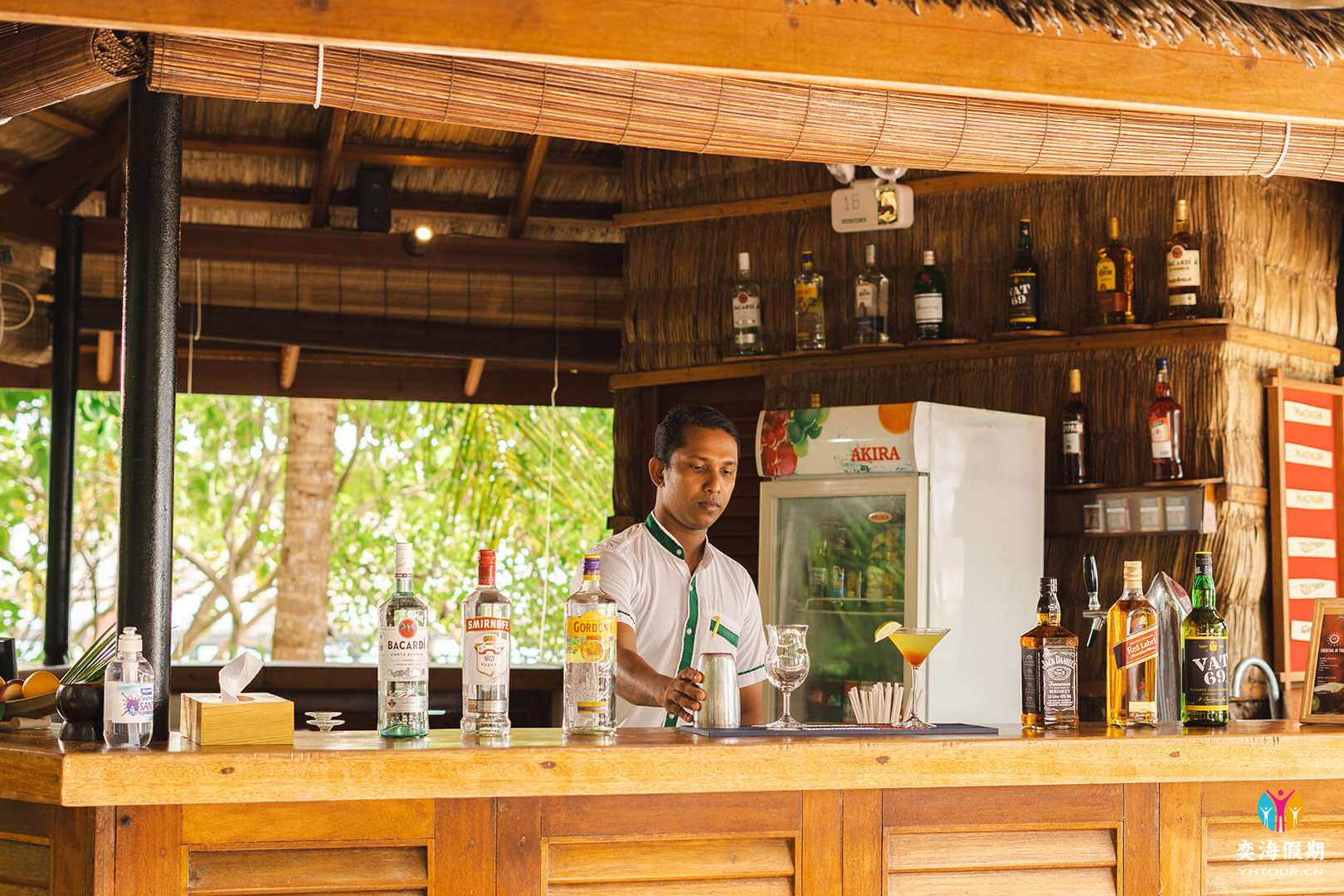 Handhuvaru Bar.jpg