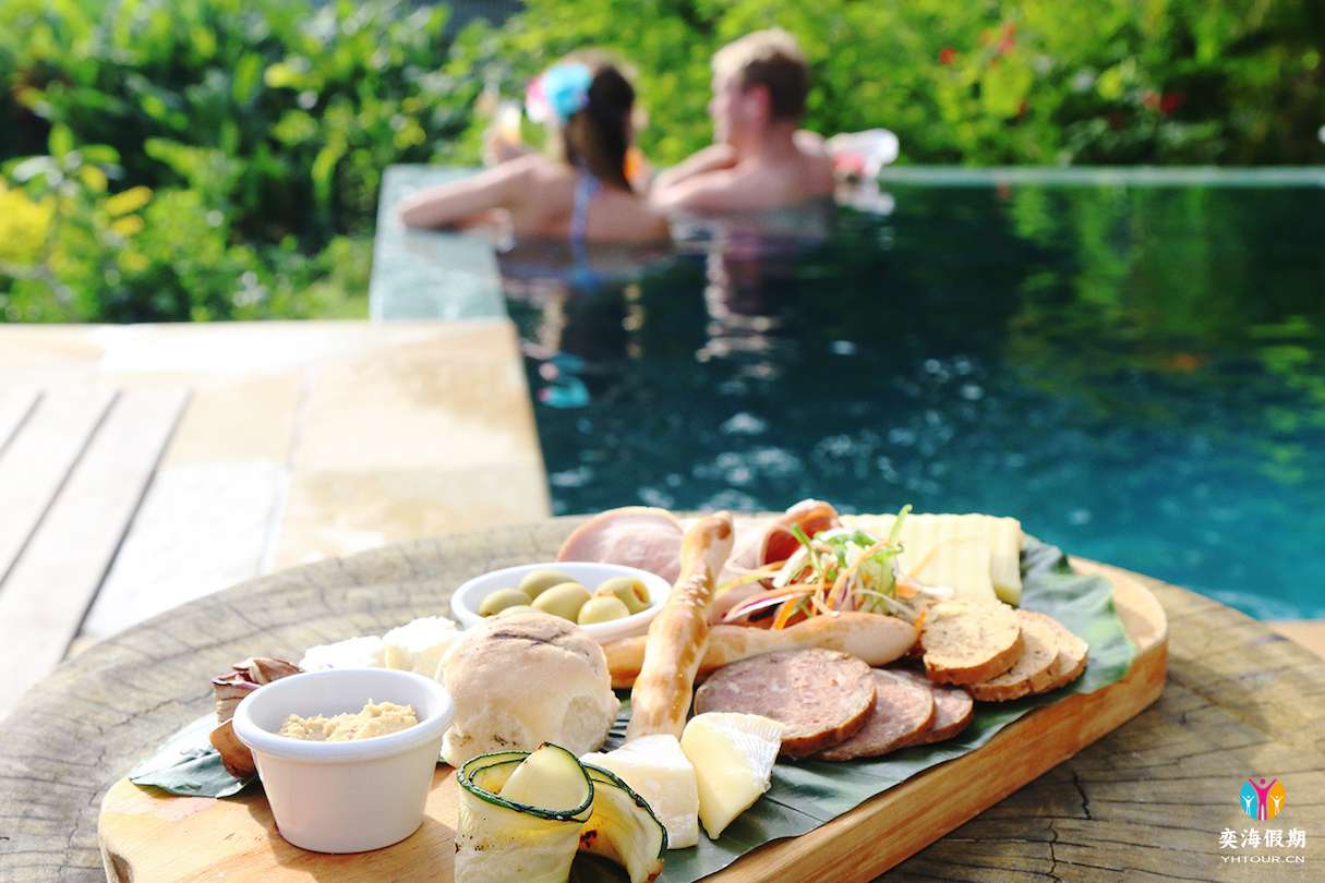 Deluxe Pool Bure (1).jpg