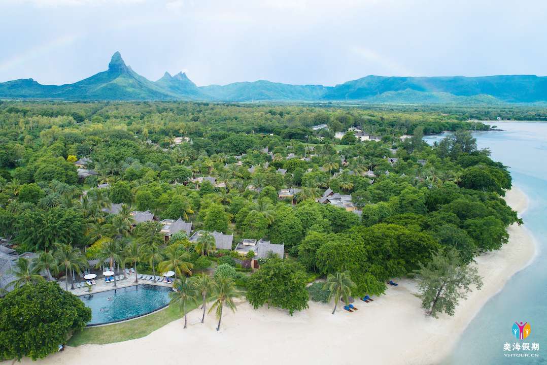 Maradiva Villas.jpg