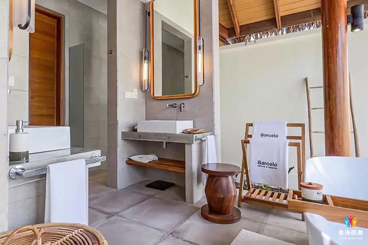 Sunrise Beach Villa3.jpg