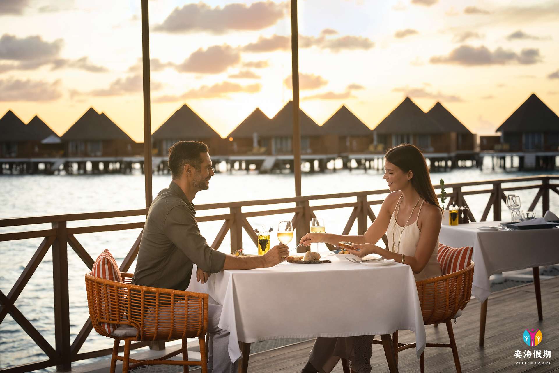 VISTA Couple Dining Outdoor.jpg
