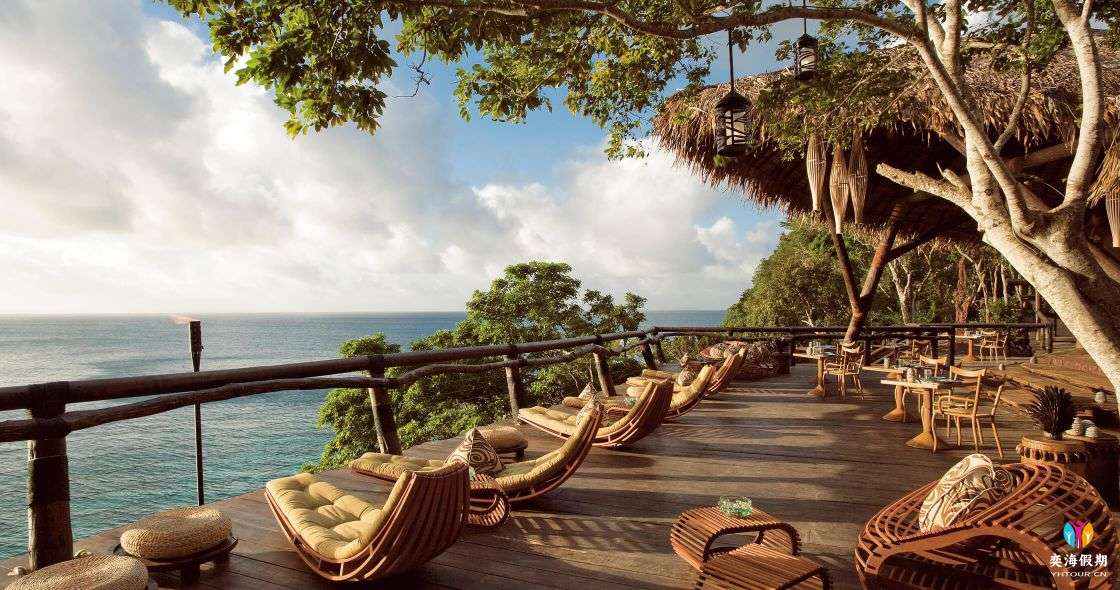 Seagrass Lounge (1).jpg