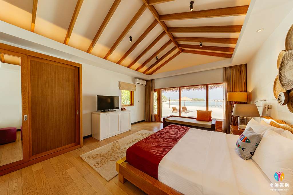 Beach Bungalow (Interior).jpg