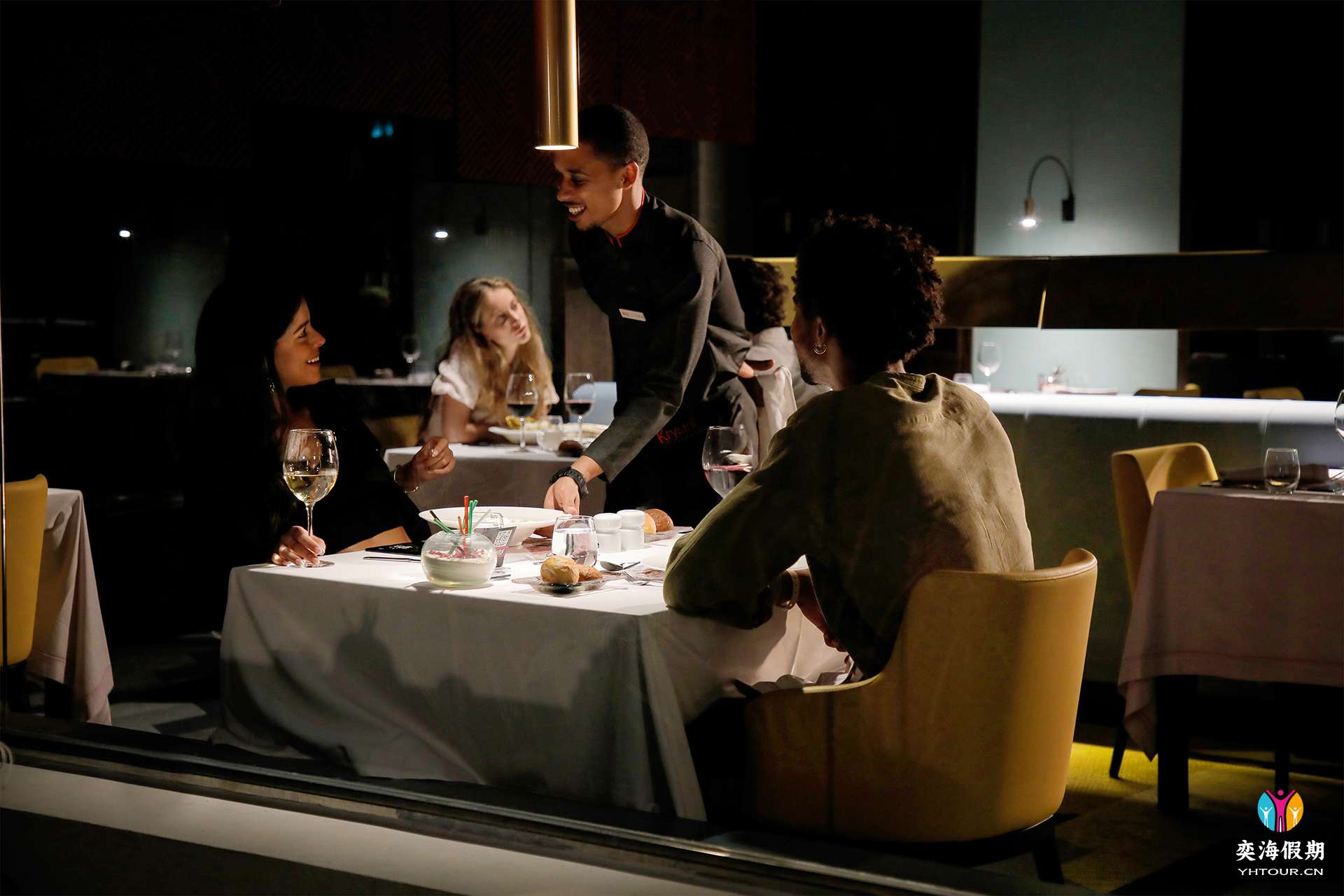 XMV_23_104 - Krystal Fusion restaurant.jpg