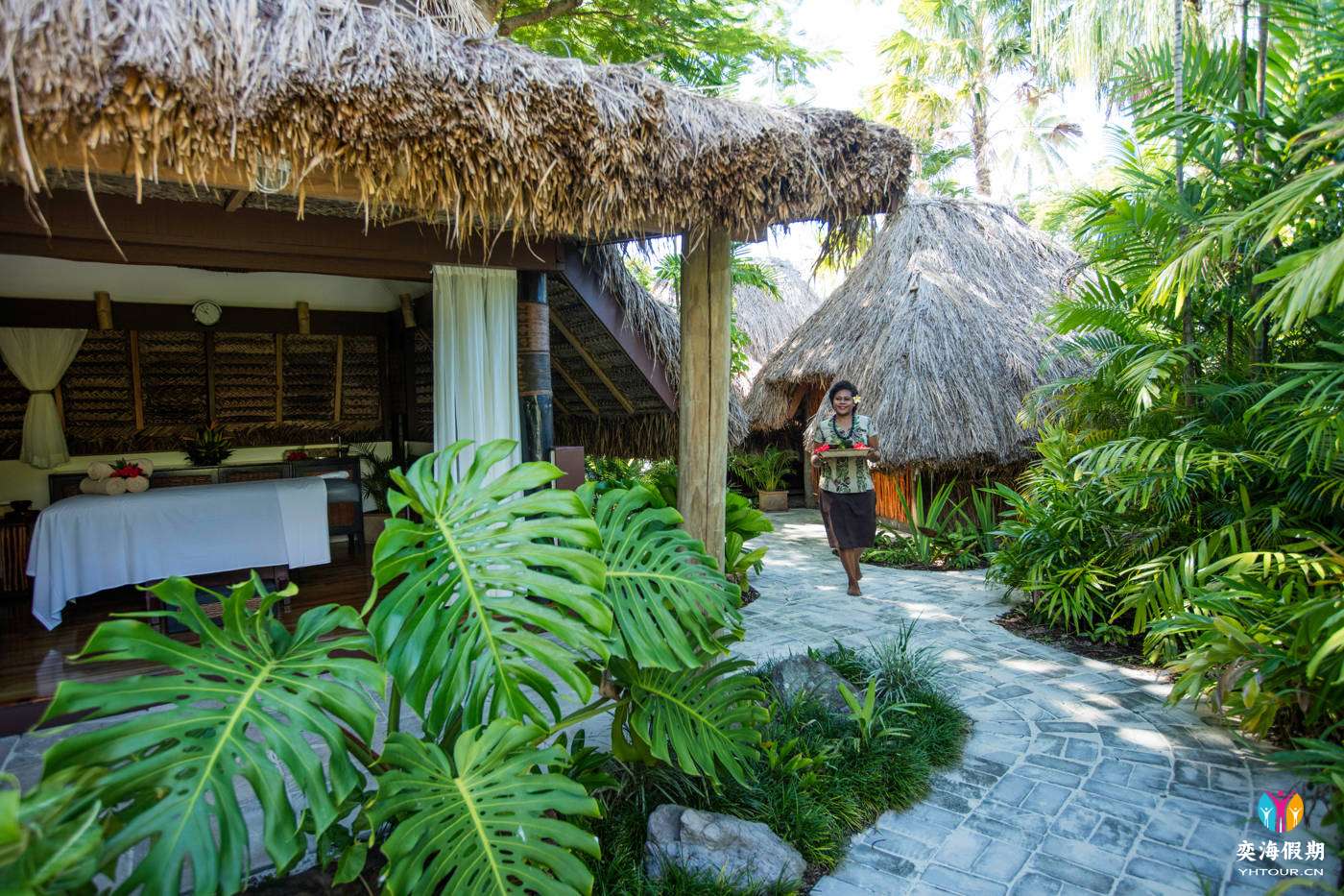 castaway-island-fiji-spa1.jpg
