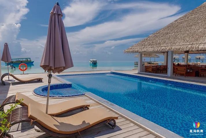 White Sands Bar and Cafe.jpg