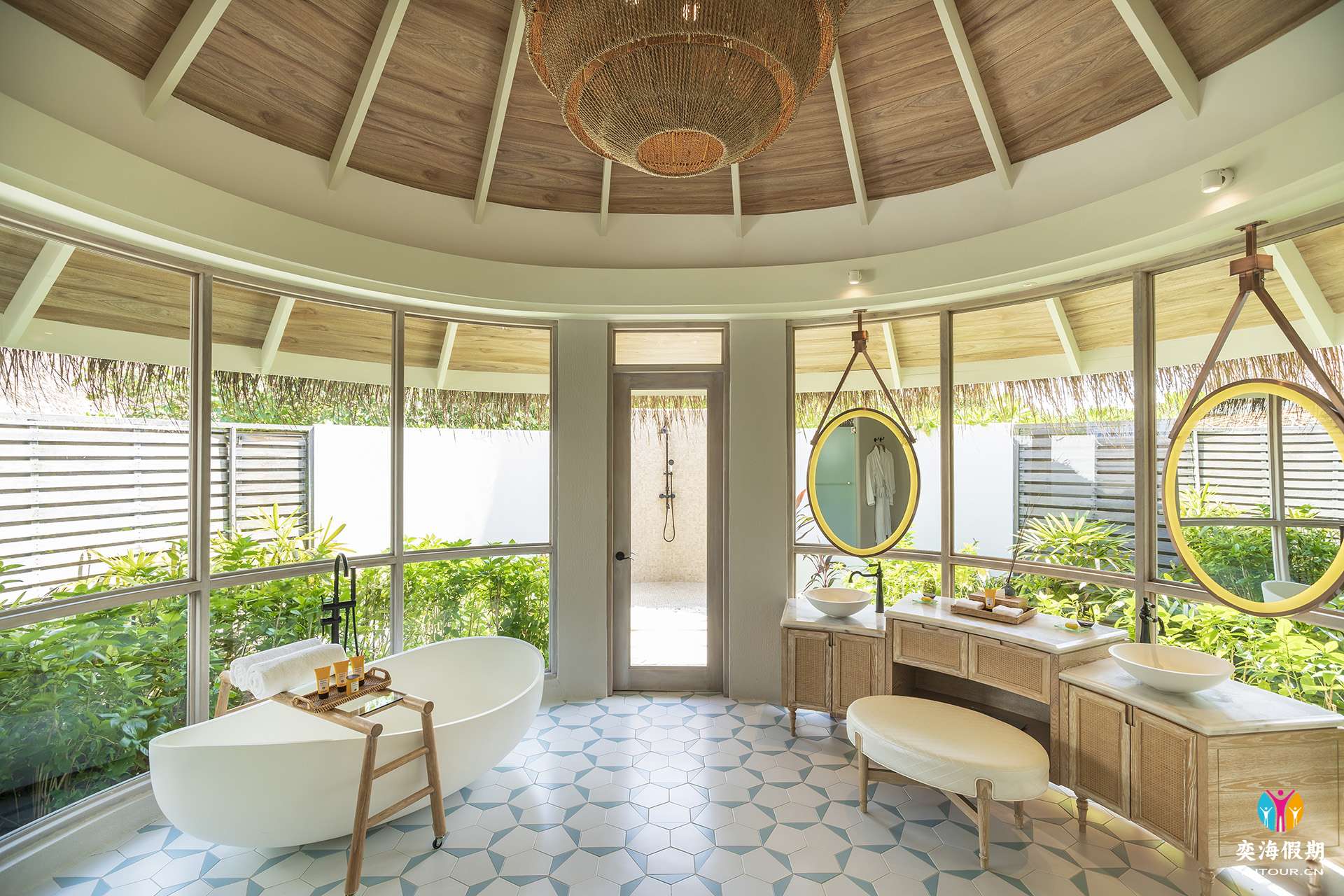 Milaidhoo Maldives_Beach Residence_Bathroom (1).jpg
