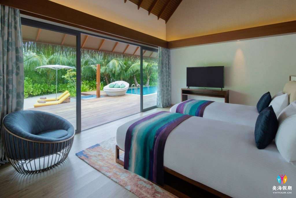 TWO BEDROOM BEACH POOL VILLA4.jpg