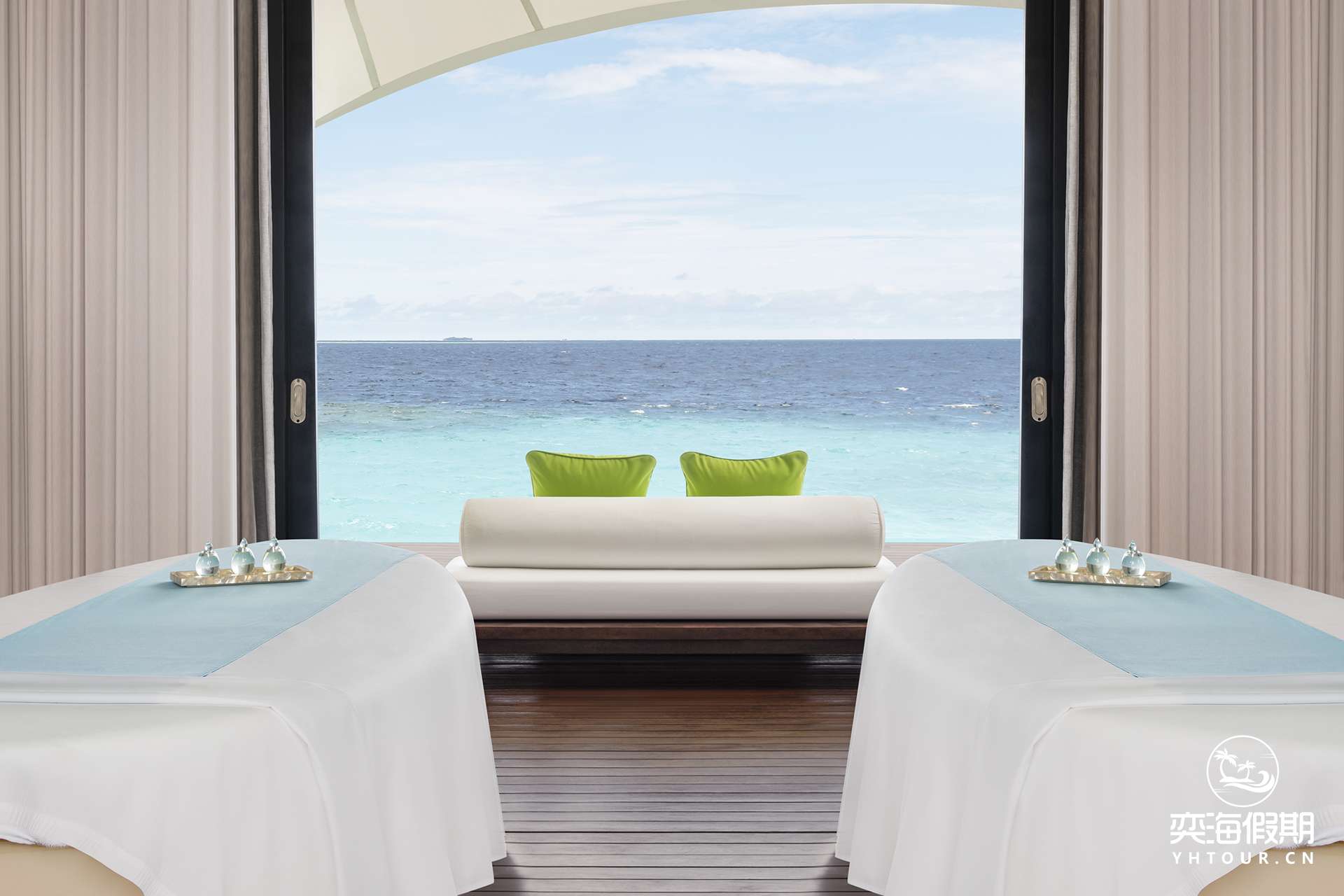 AWAY SPA Treatment2.jpg