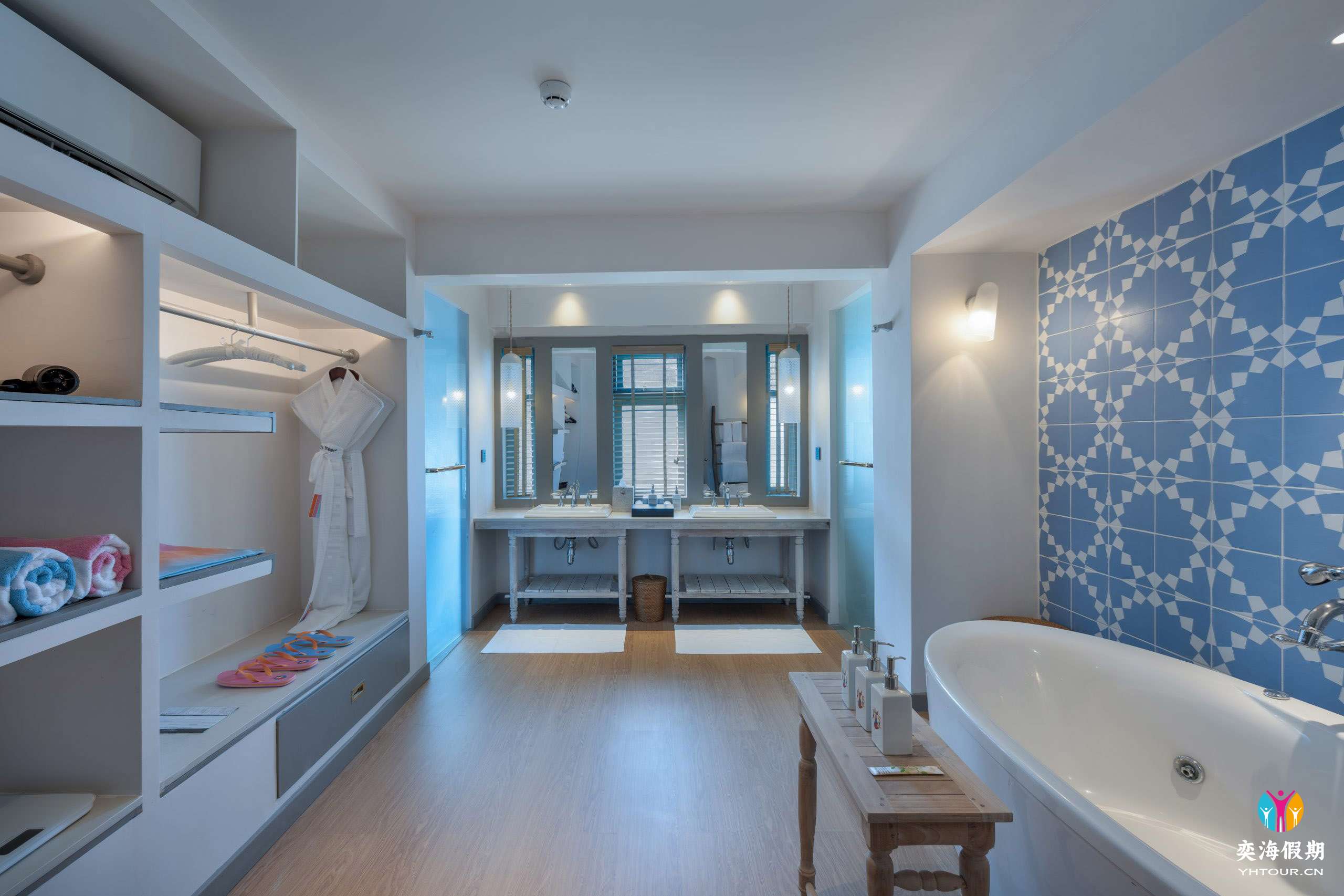 Duplex Lagoon Pool Villa2.jpg