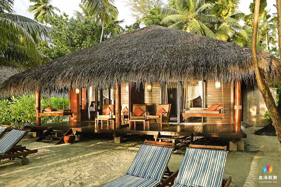 Semi-detached Beach Villa (2).jpg