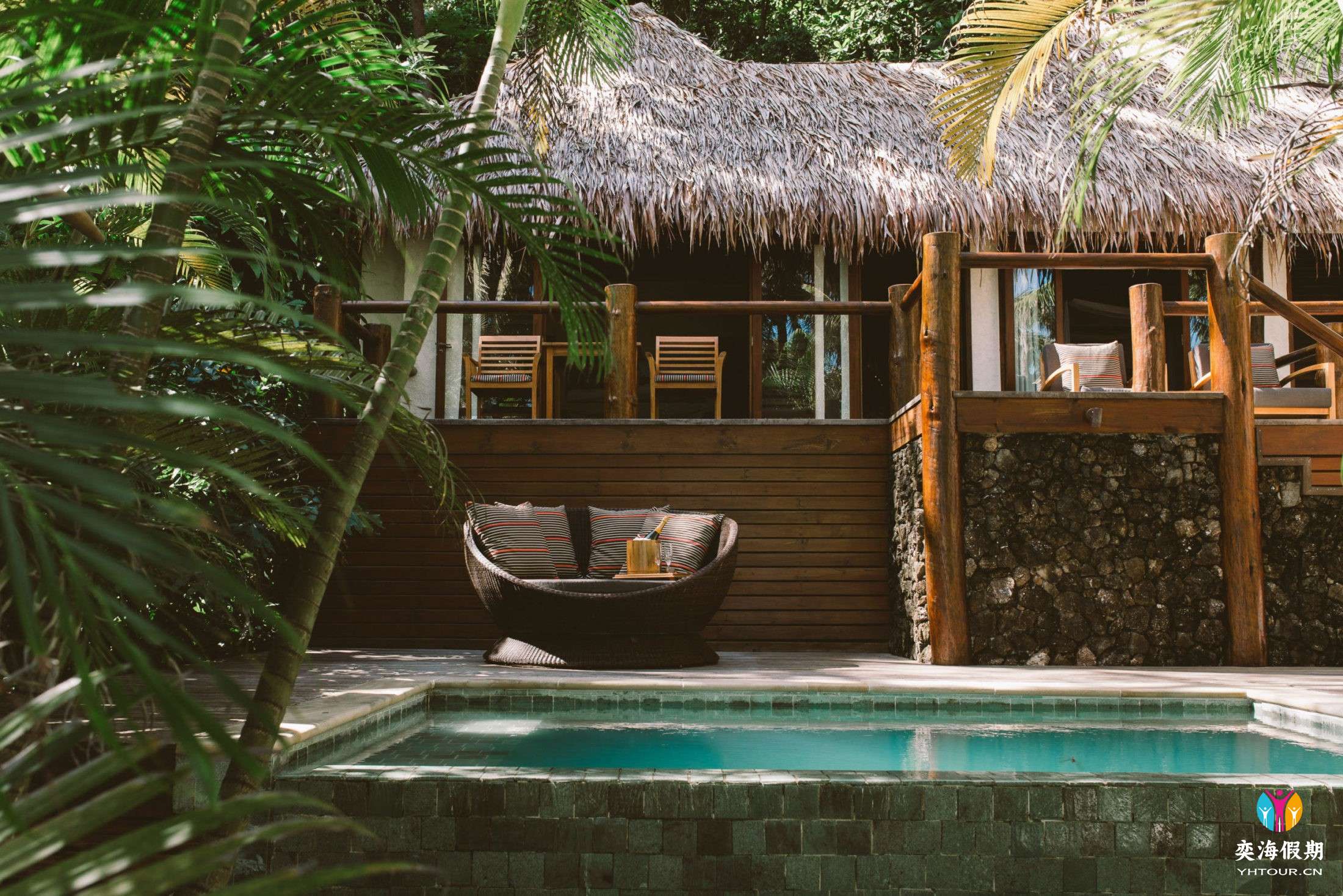 Pool Villa (1).jpg
