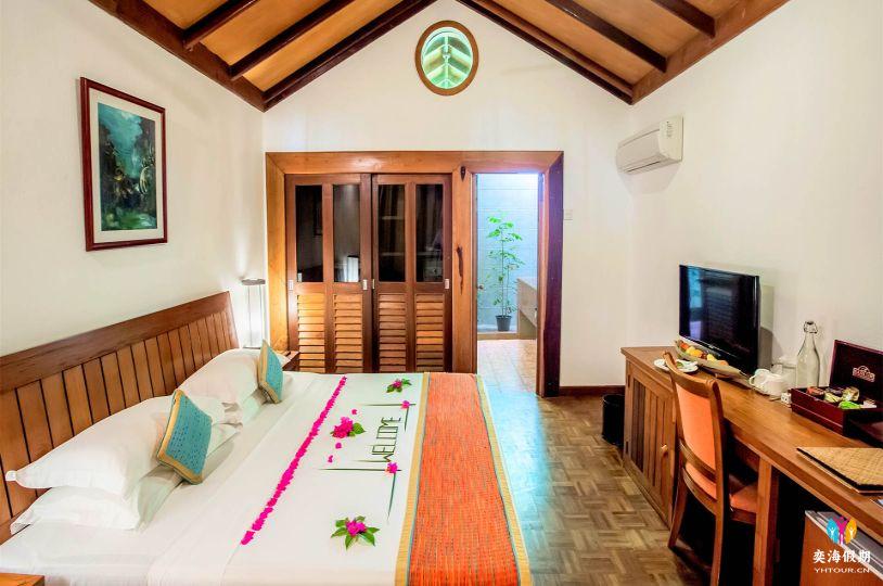 Reethi Sunset Villa (3).jpg