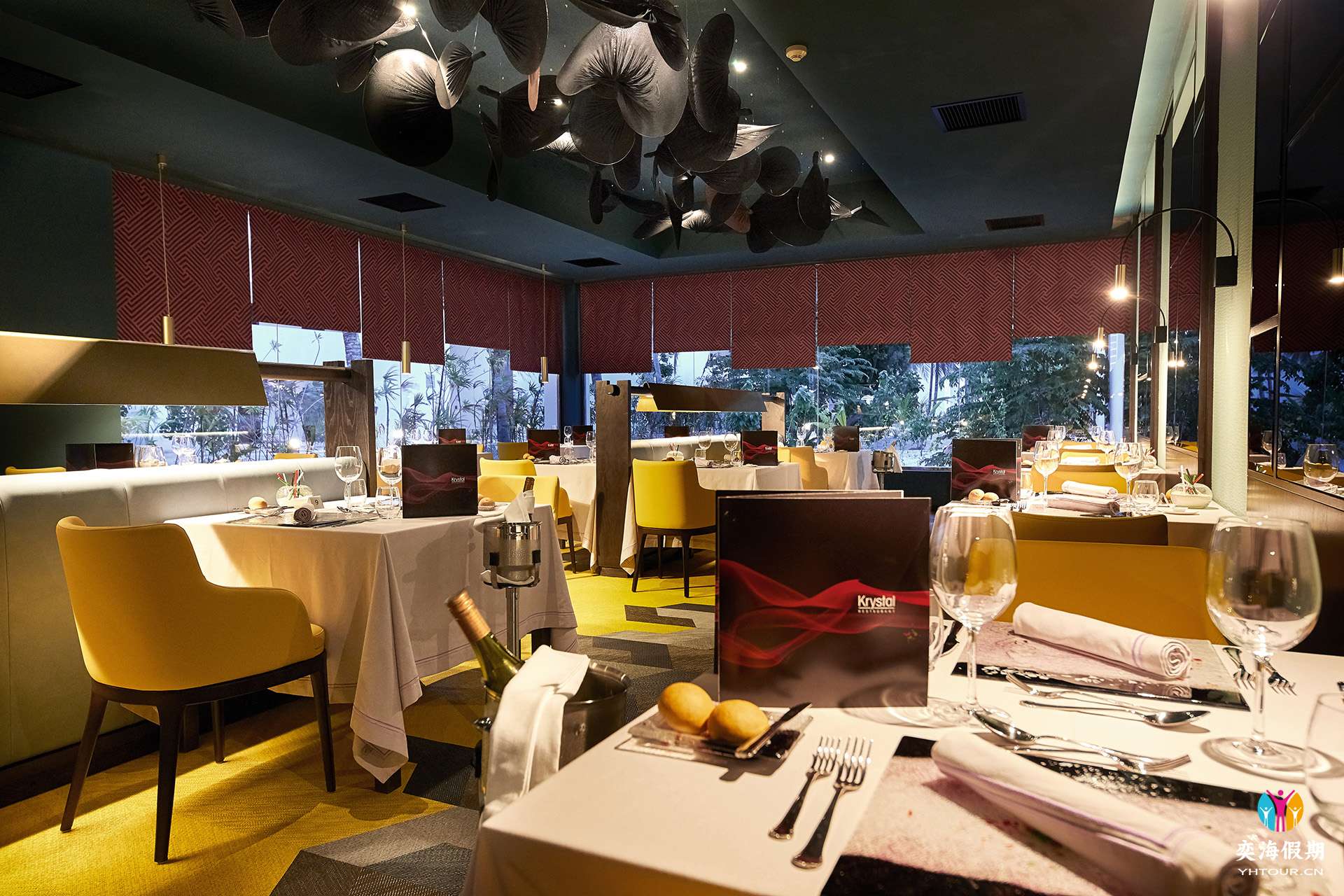 XMV_19_065 - Krystal Fusion restaurant.jpg