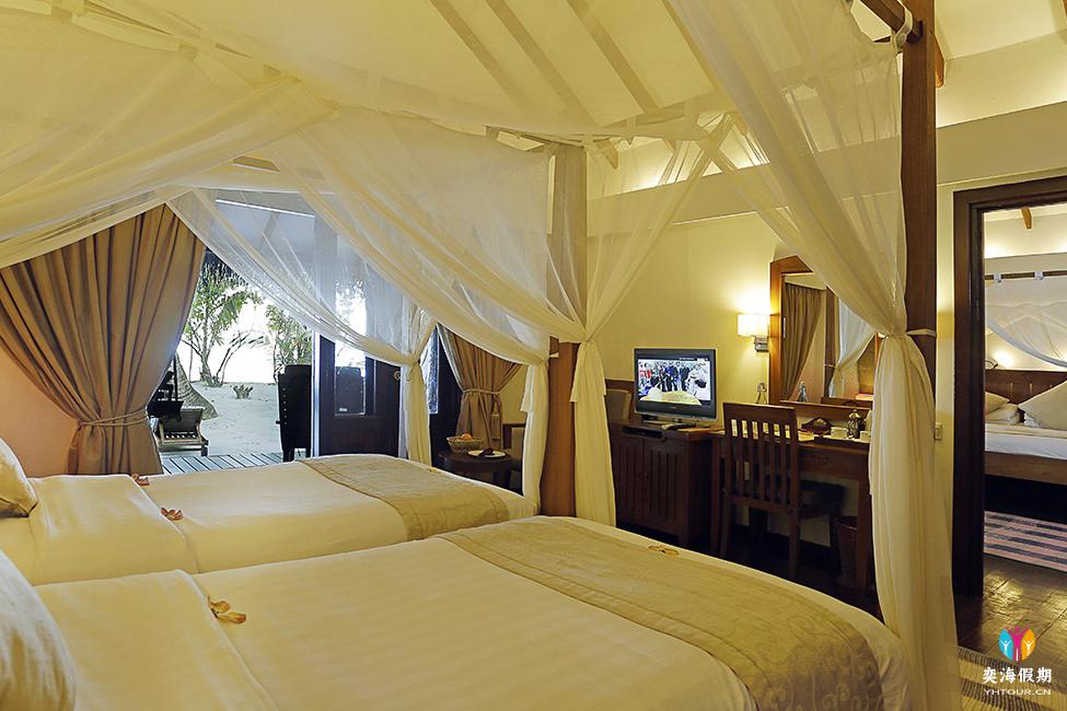 Semi-detached Beach Villa (1).jpg