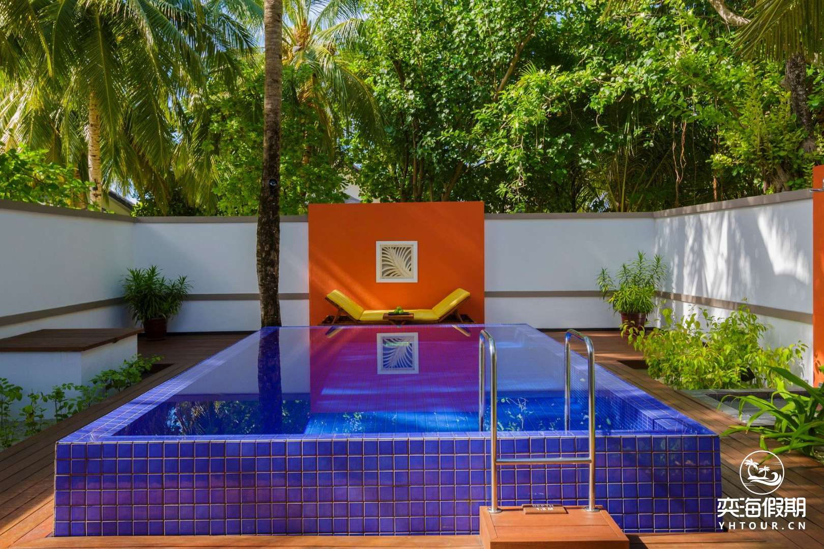 Deluxe Beachfront Pool Villa (3).jpg