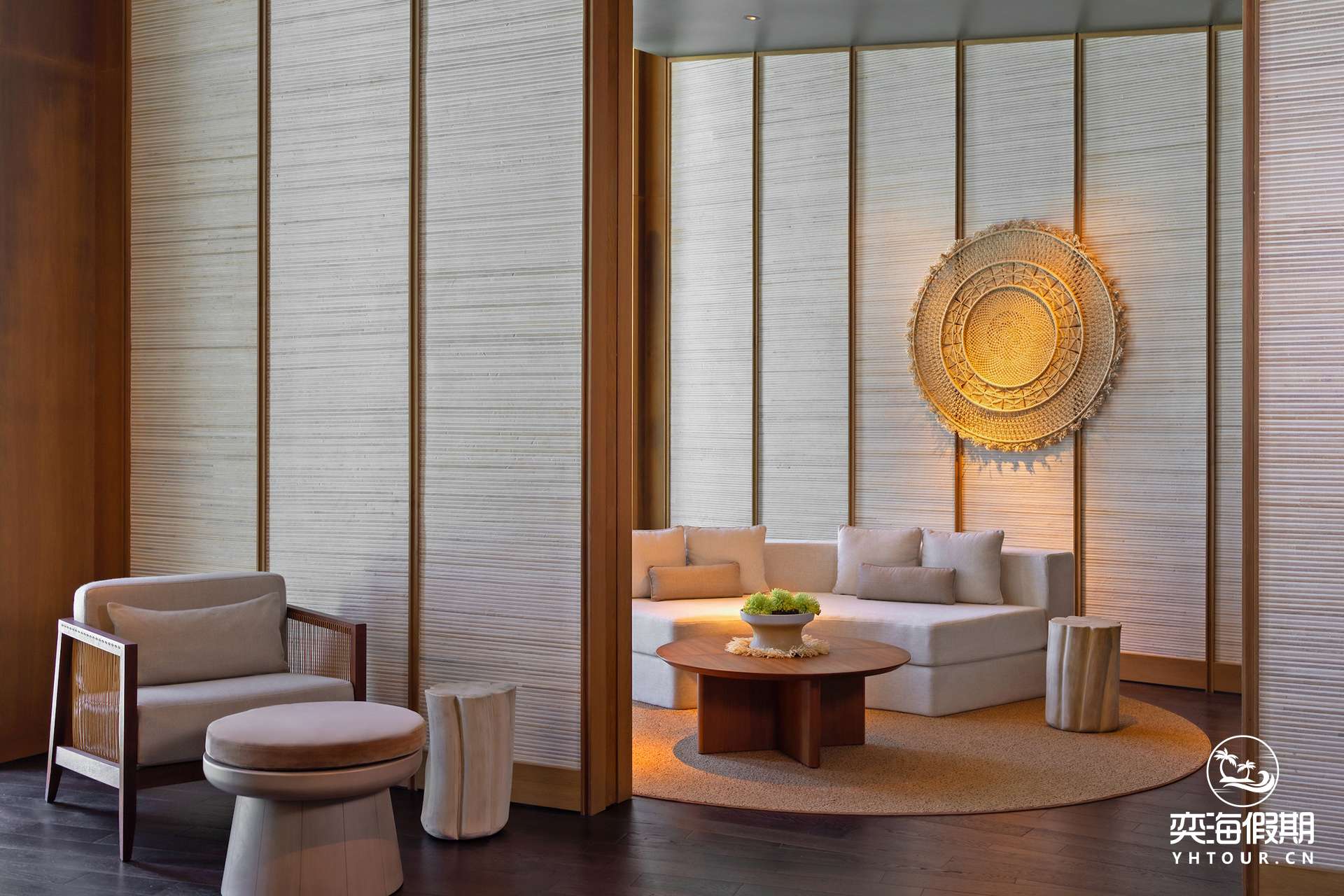 The Ritz-Carlton Maldives, Fari Islands - Spa Suite 2.jpg