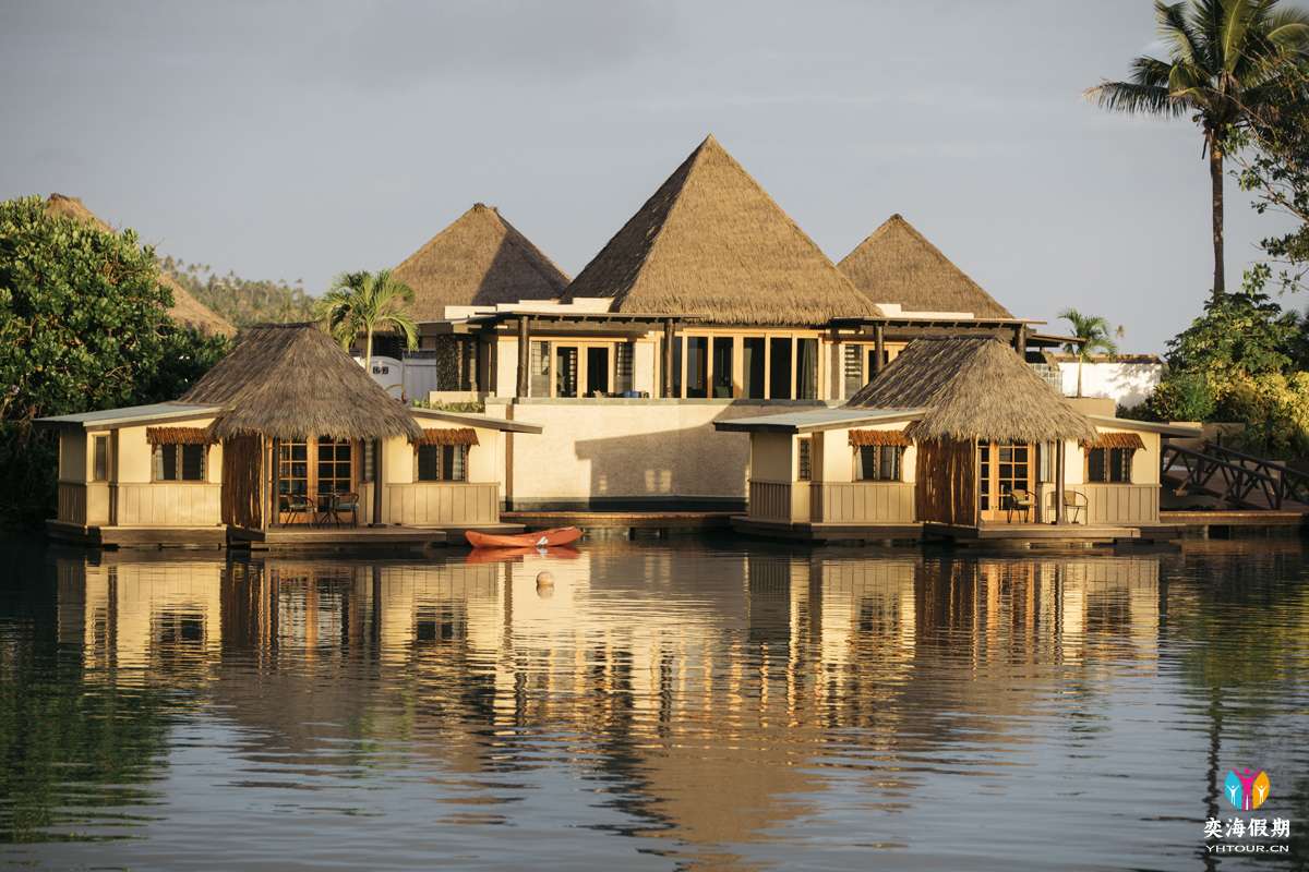 Two-Bedroom Marina Bure (5).jpg