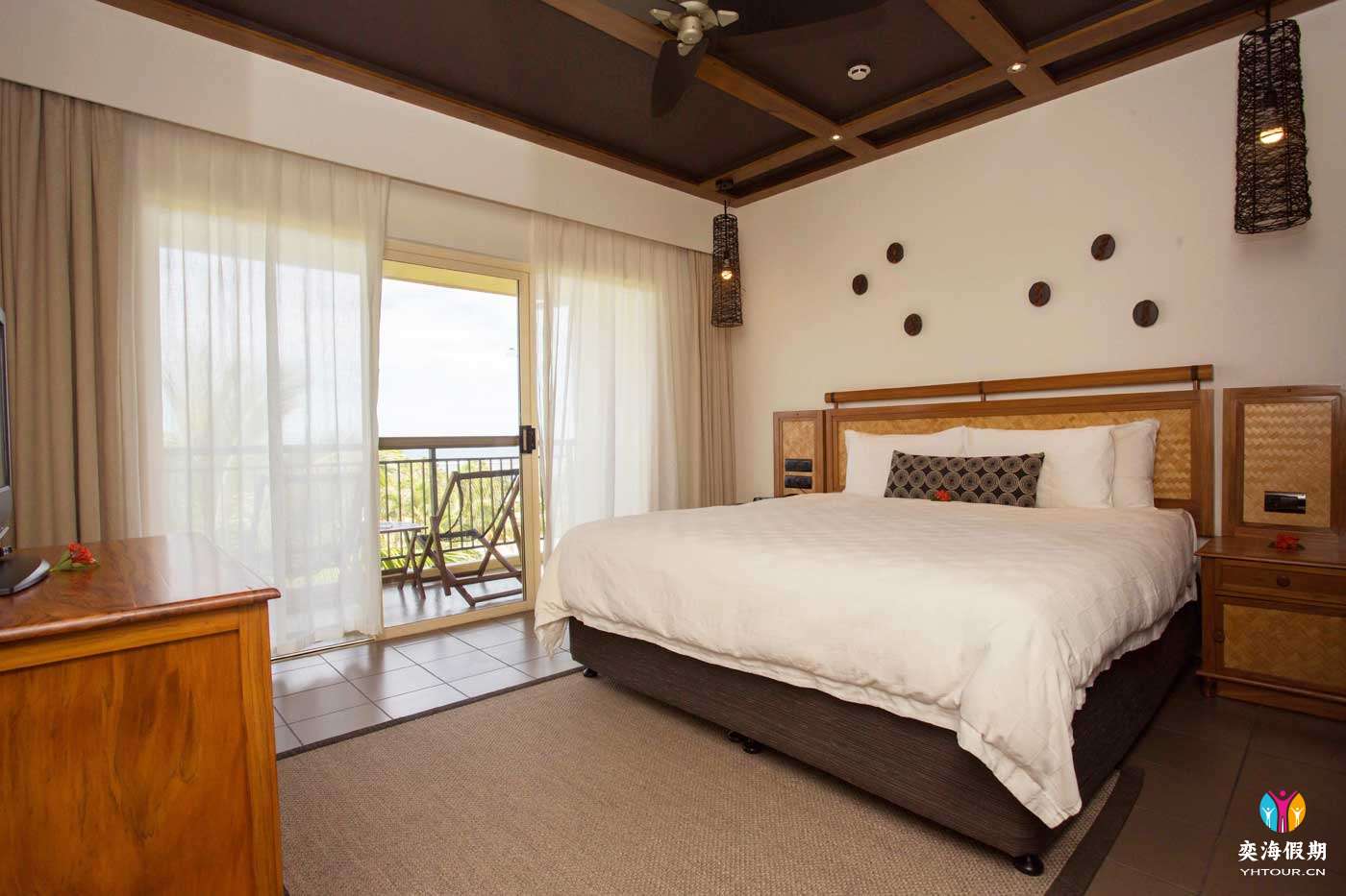 One Bedroom Suite2.jpg