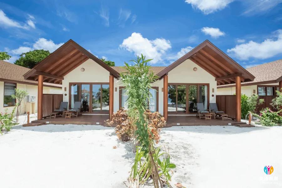 Deluxe Two Bedroom Beach Suites.webp (4).jpg