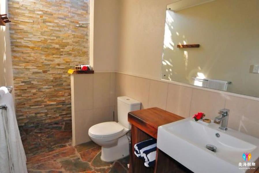 Garden Bungalow (1).jpg